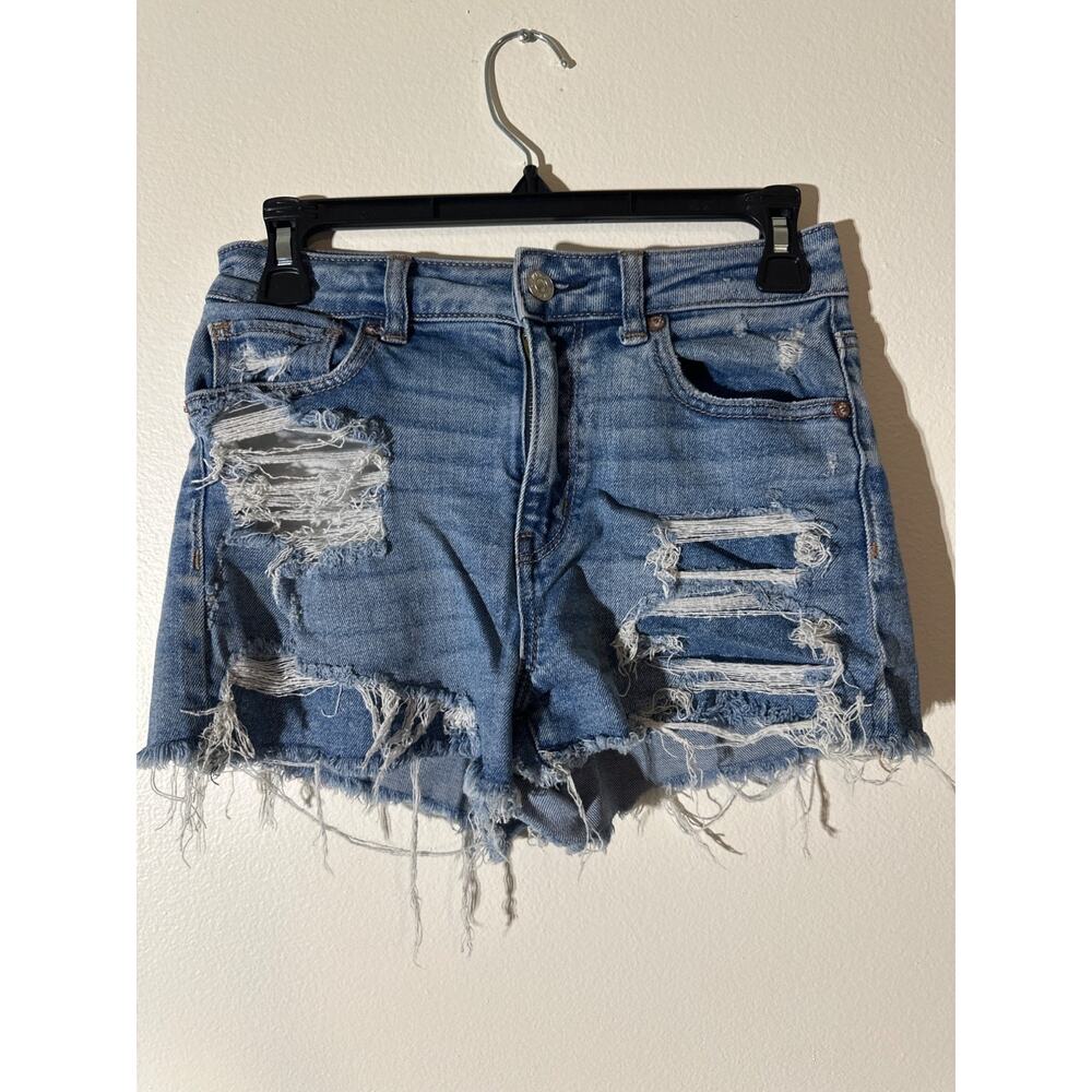 American Eagle Distressed High-Waisted Denim Shorts Size 2 Light Wash